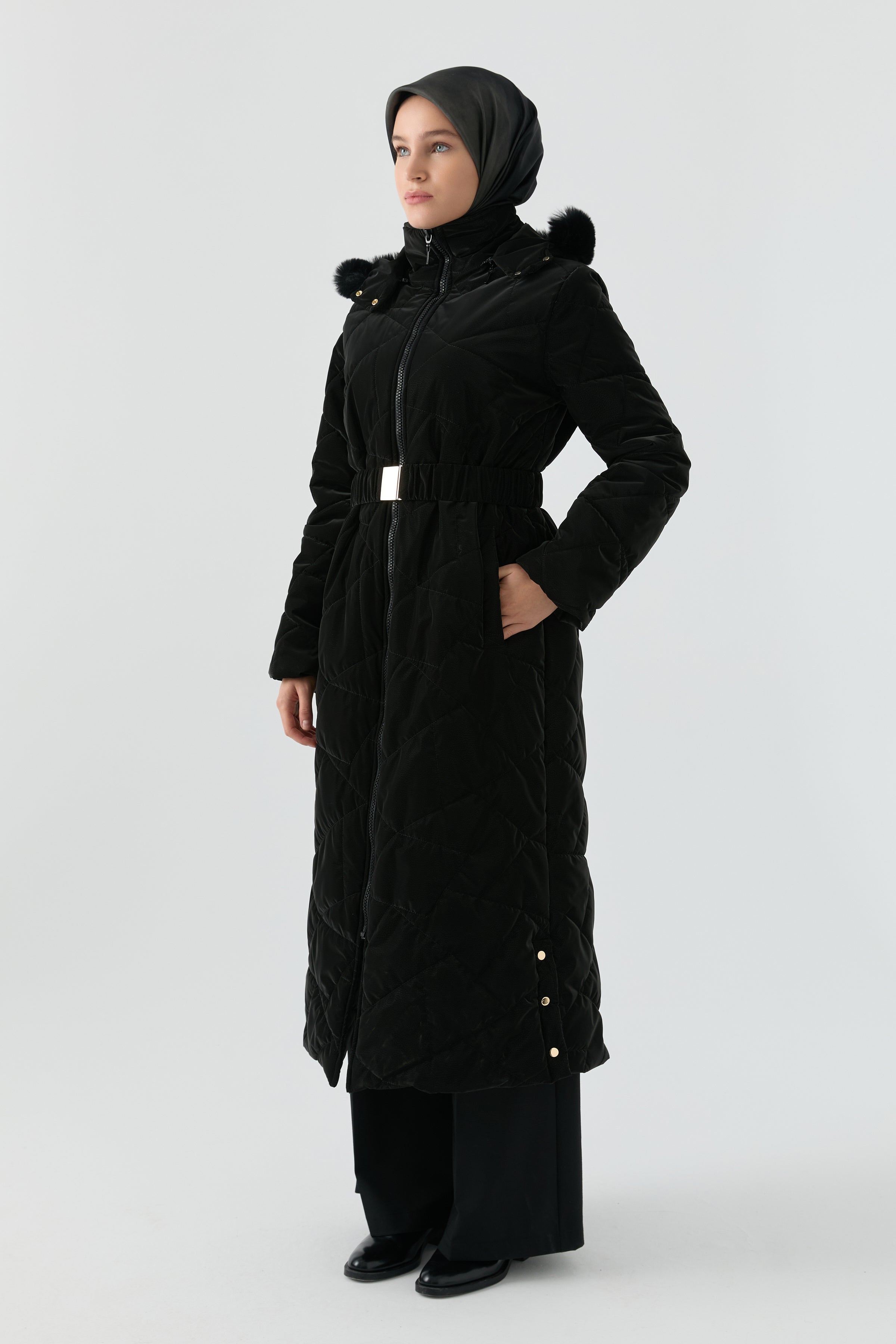 Cam Kırığı Desenli Kapitone Manto - Siyah TUGBA