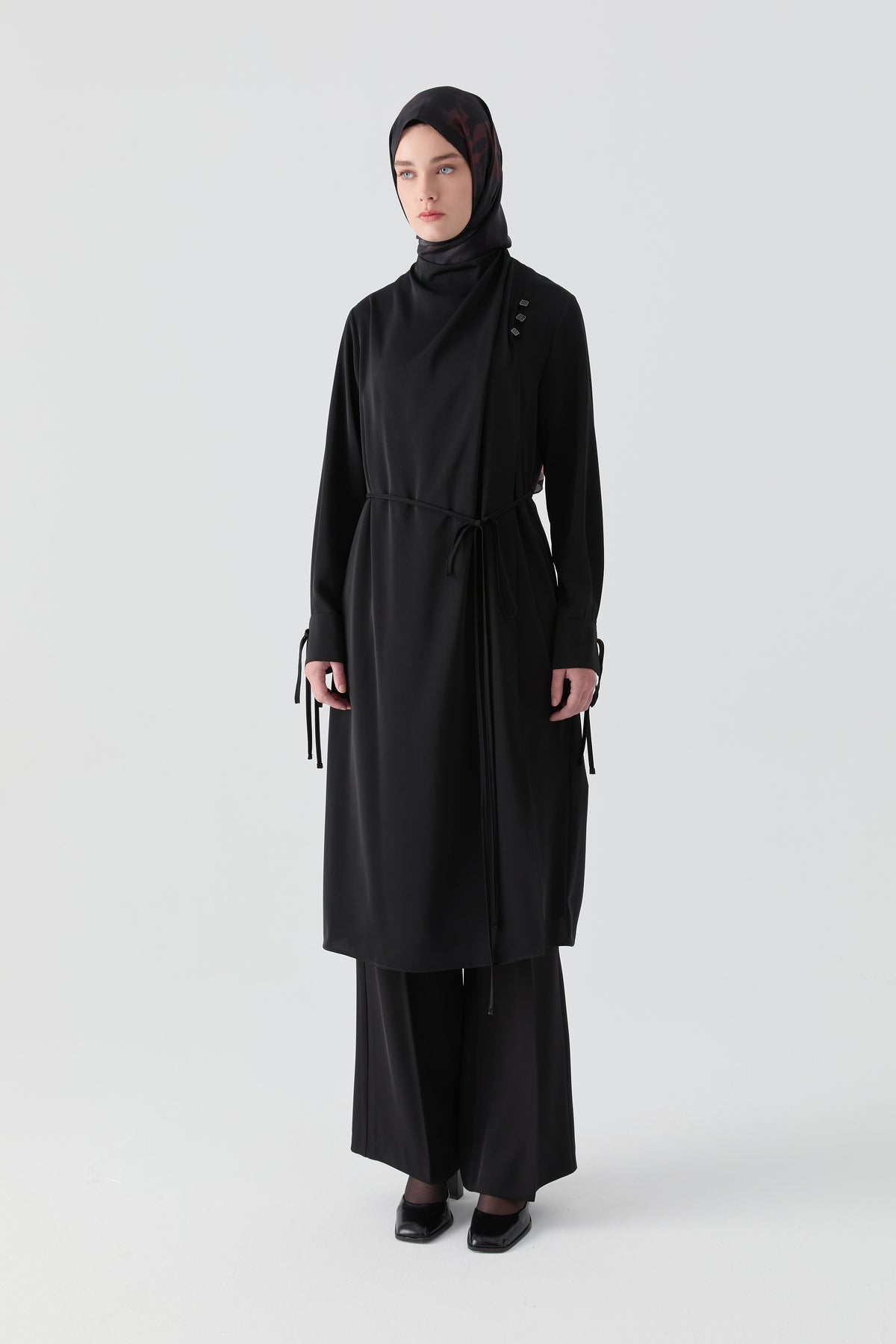 Omuz Drapeli Tunik - Siyah TUGBA