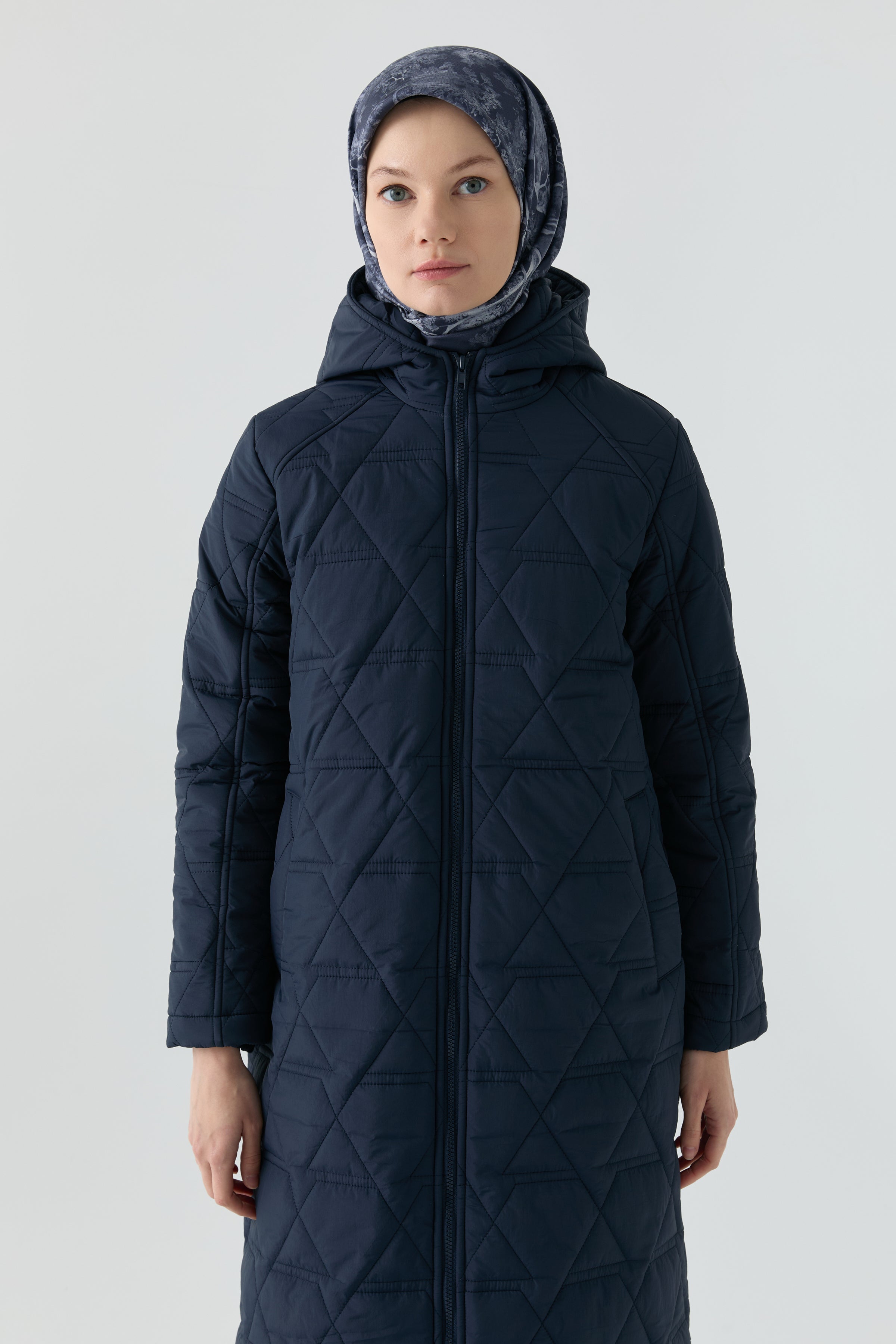 『TEN QUILTING JKT 44 NAVY』 Triangle Patterned Quilted Midi Coat – TUĞBA