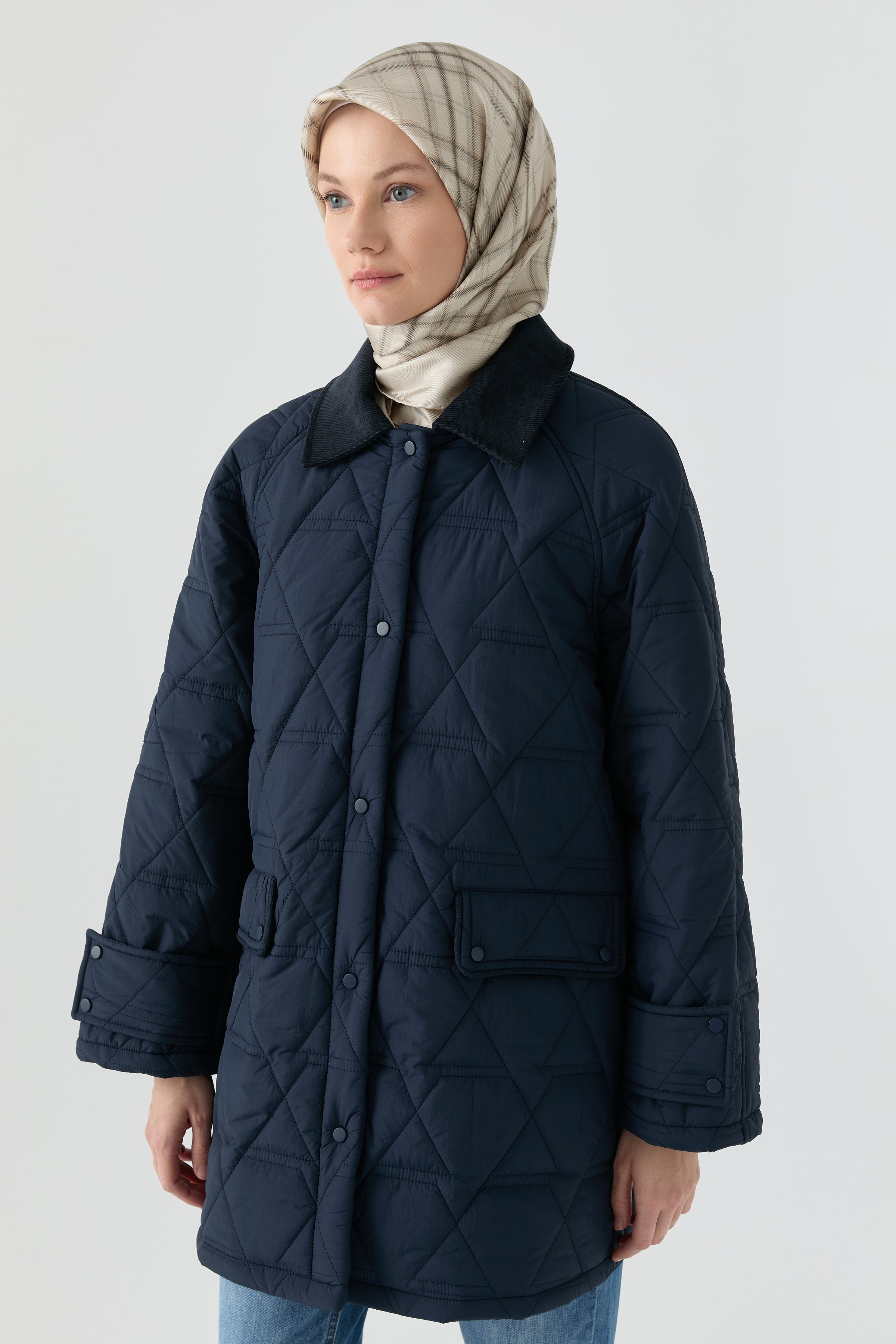 Kapaklı Cep Detaylı Kaban - Lacivert TUGBA