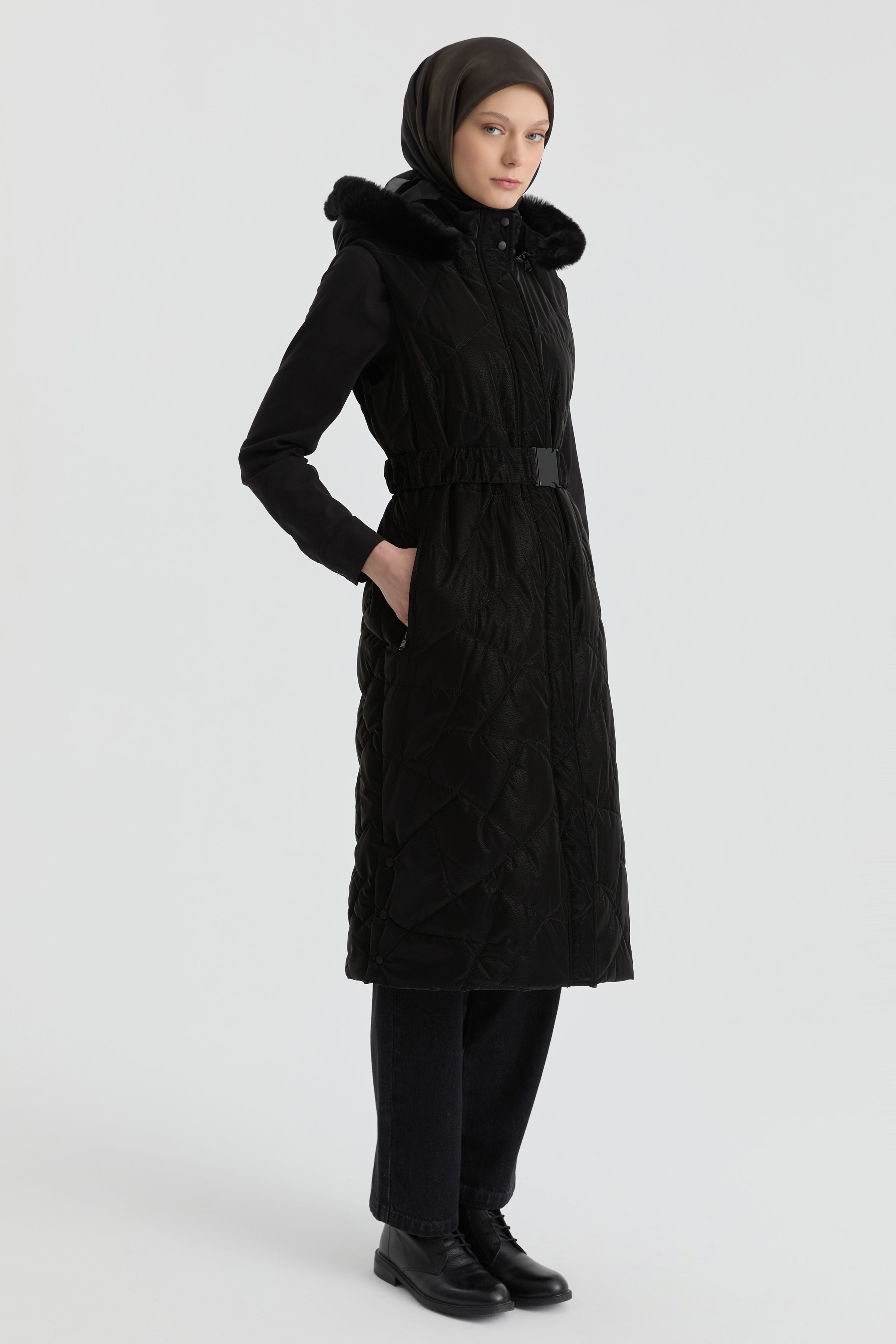 Cam Kırığı Desenli Kapitone Yelek - Siyah TUGBA