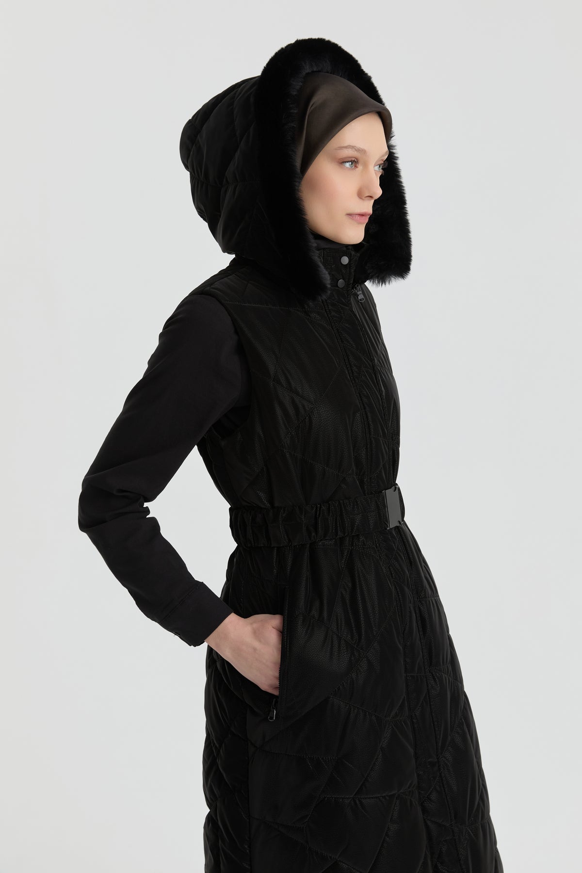 Chaleco acolchado con estampado de cristales rotos - Negro