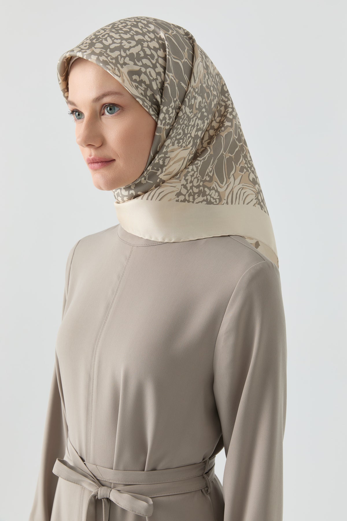 Pañuelo de seda Arlina Twill - Beige
