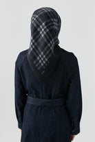 Tansel Twill İpek Eşarp - Lacivert TUGBA