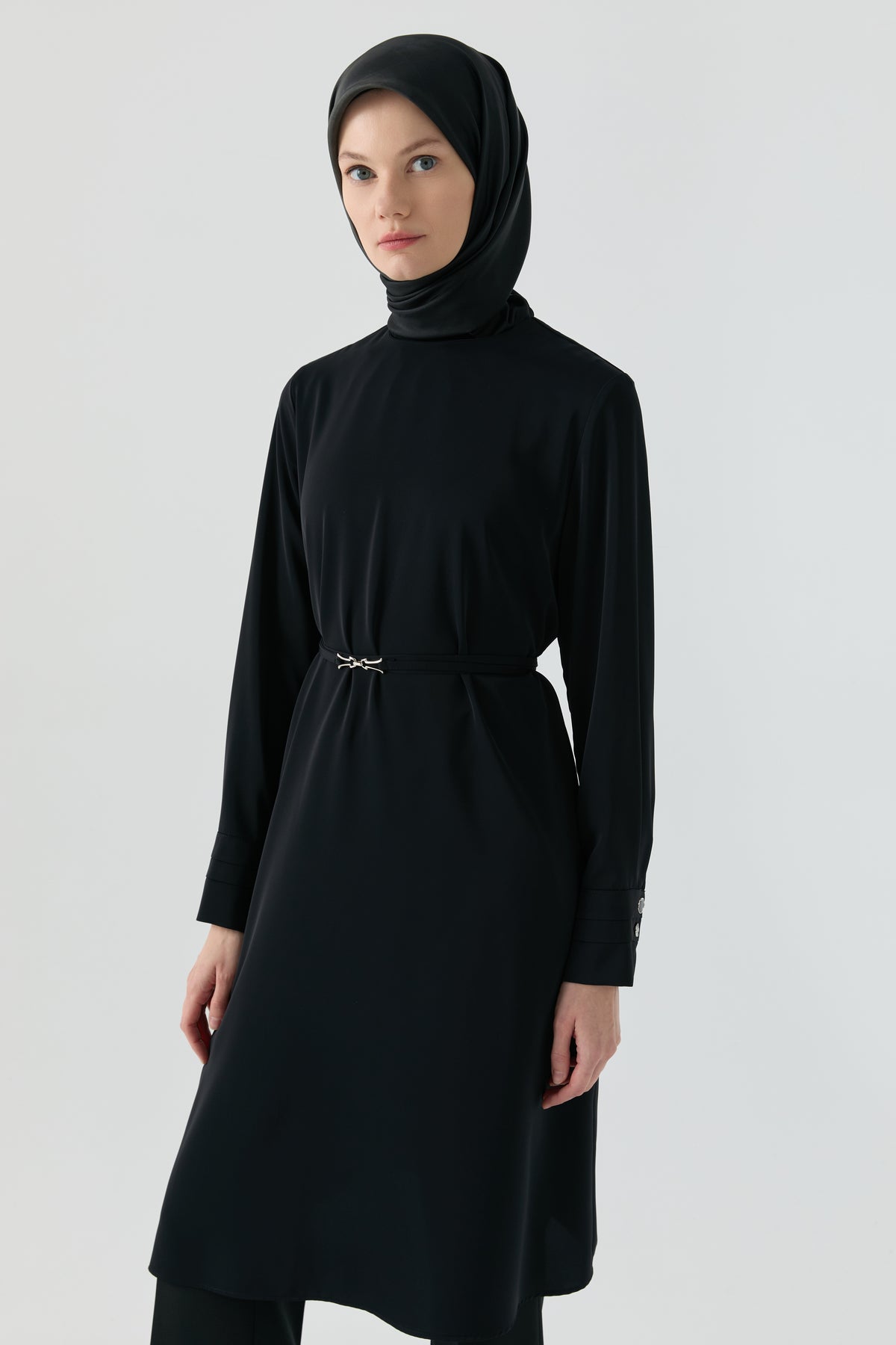 Pile Detaylı Tunik - Siyah TUGBA