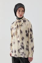 Fırça Desenli Bluz - Krem TUGBA