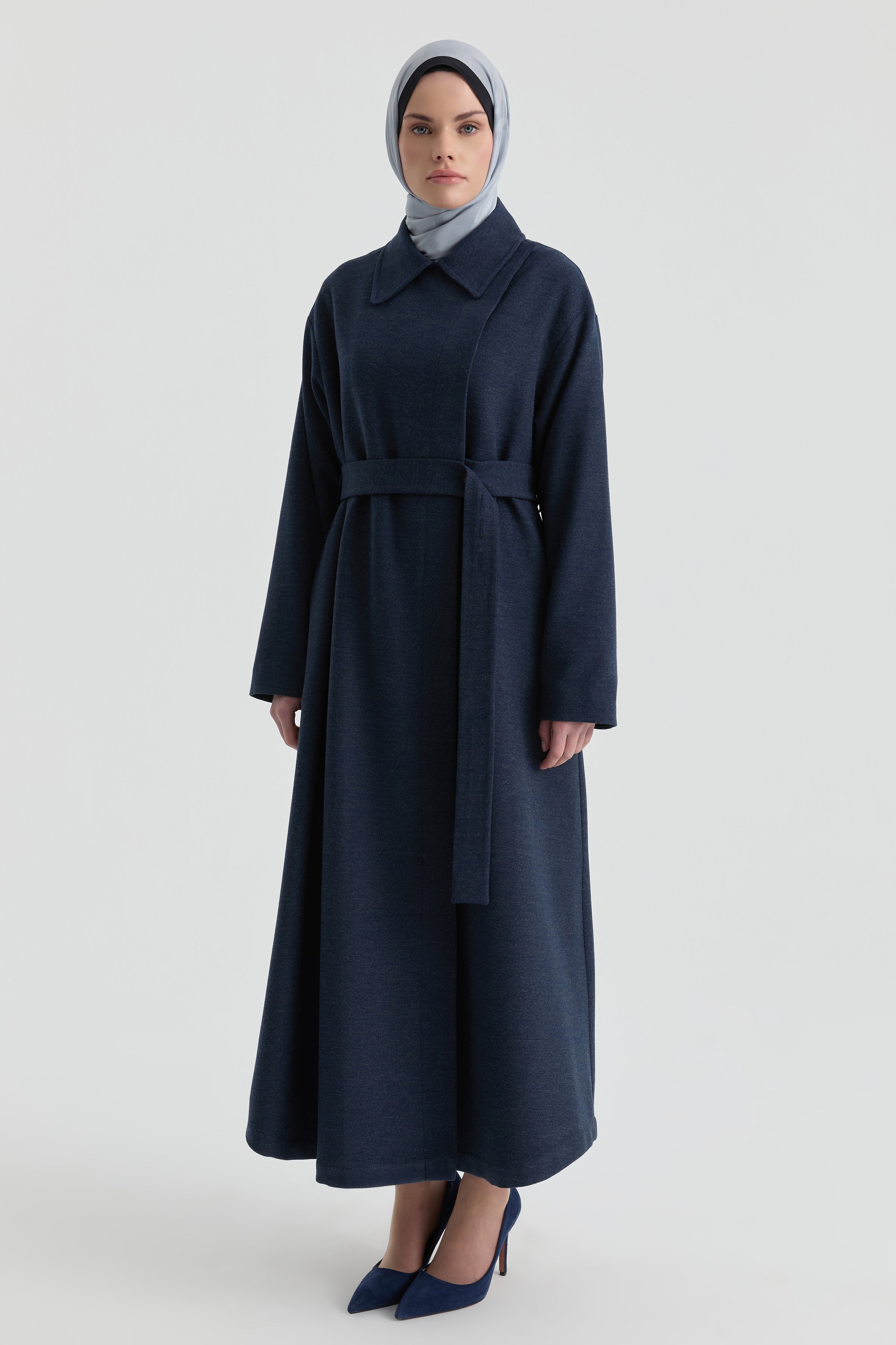 Kemeri Düğme Detaylı Manto - İndigo TUGBA
