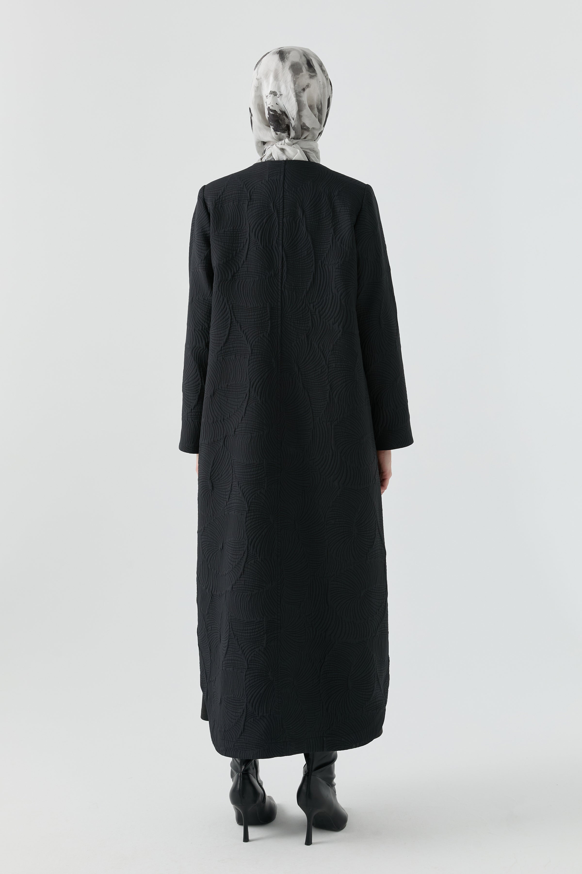 Kombinli Atkılı Kapitone Pardesü - Siyah TUGBA