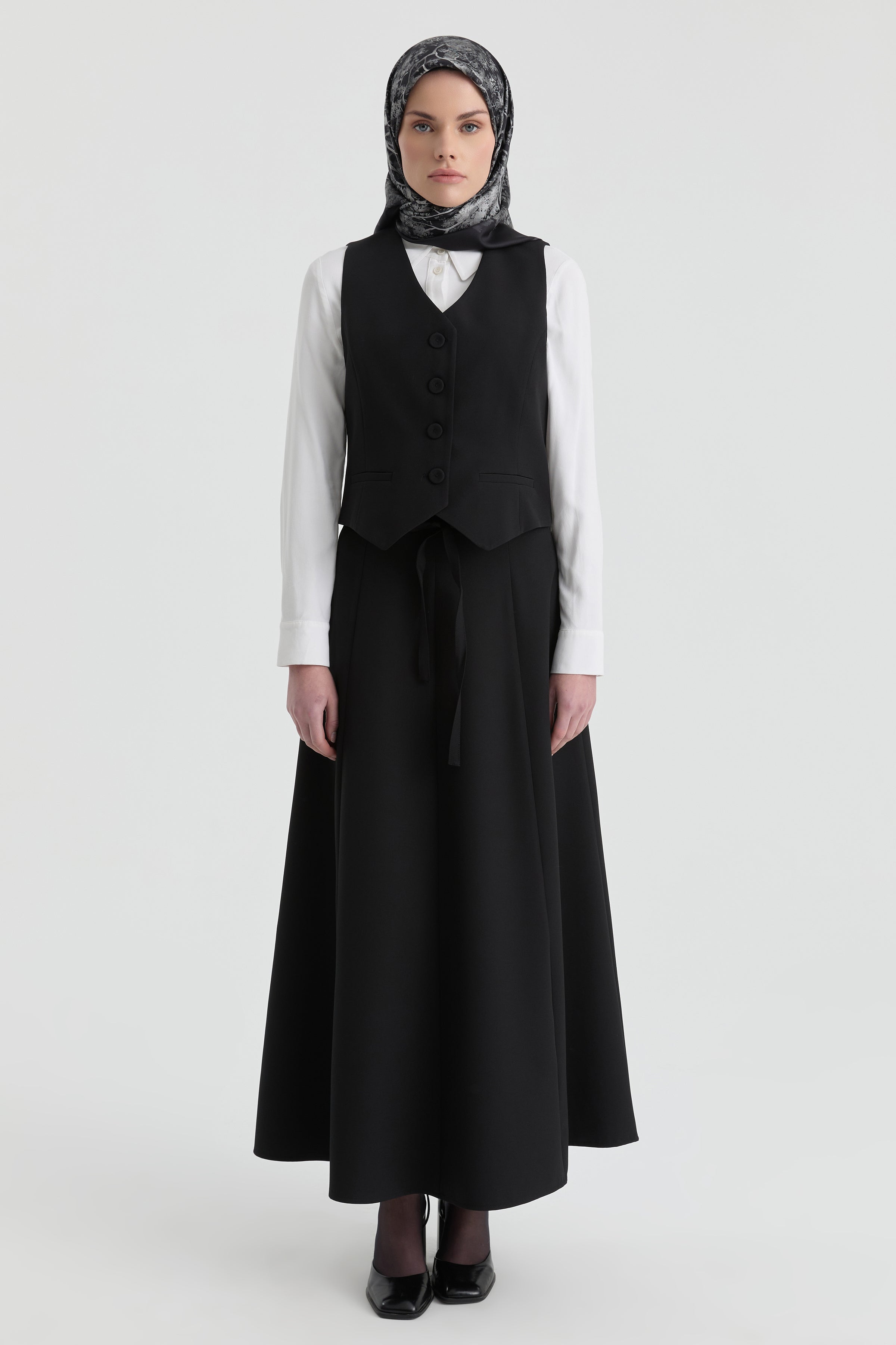 Kuşak Detaylı Etek Yelek Takım - Siyah TUGBA