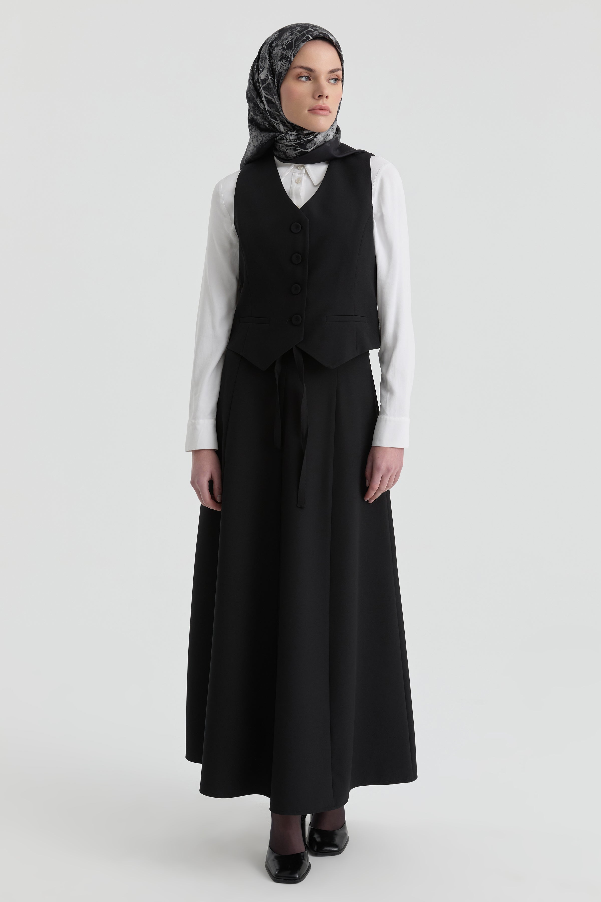 Kuşak Detaylı Etek Yelek Takım - Siyah TUGBA