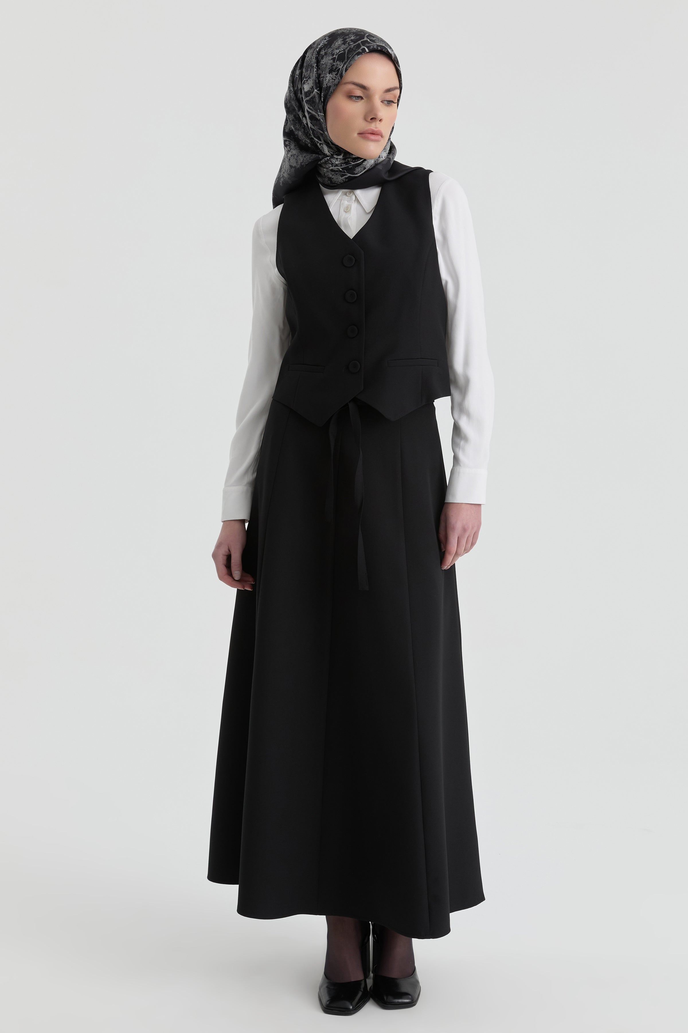 Kuşak Detaylı Etek Yelek Takım - Siyah TUGBA