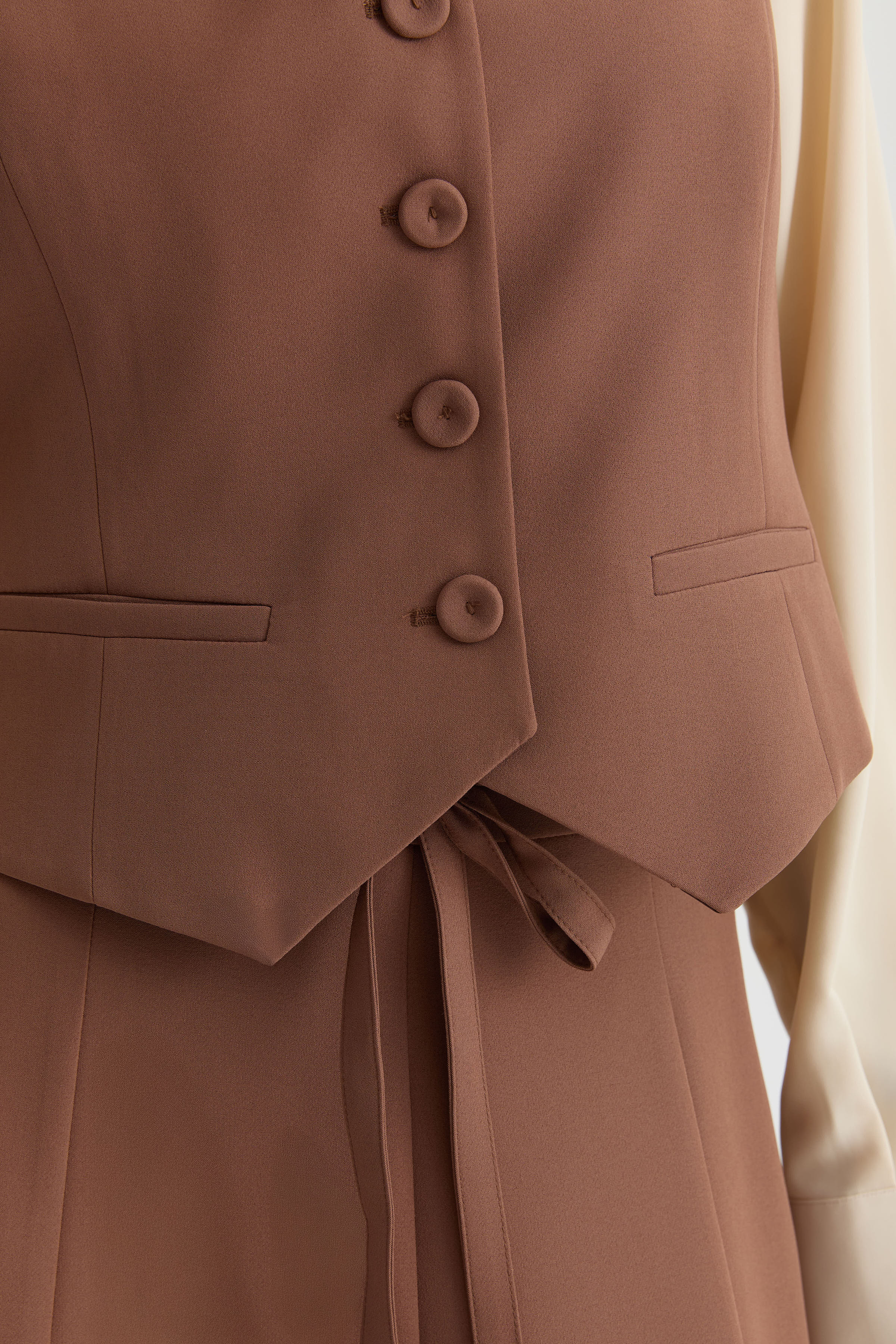 Kuşak Detaylı Etek Yelek Takım - Fındık TUGBA