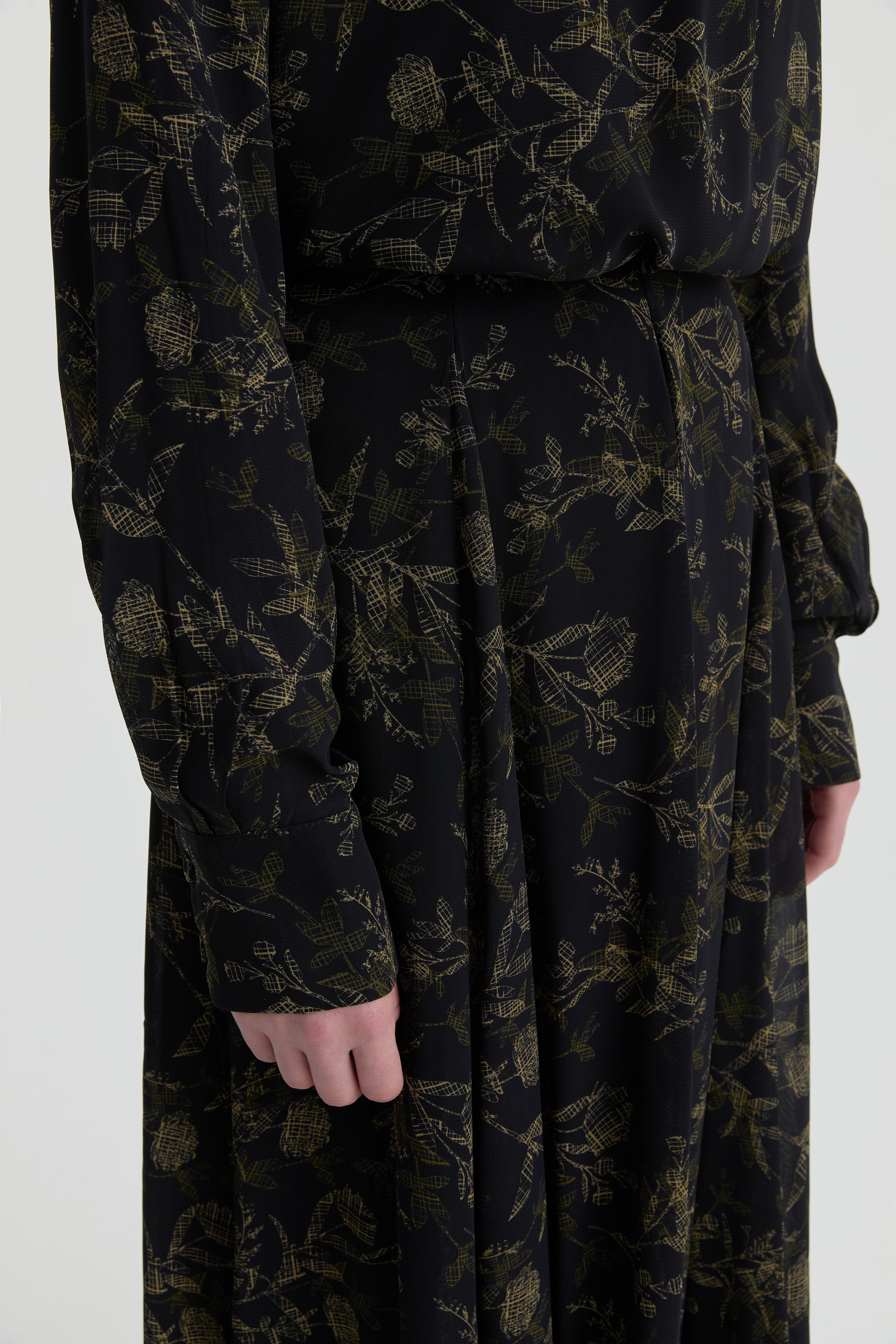 Desenli Etek - Siyah TUGBA