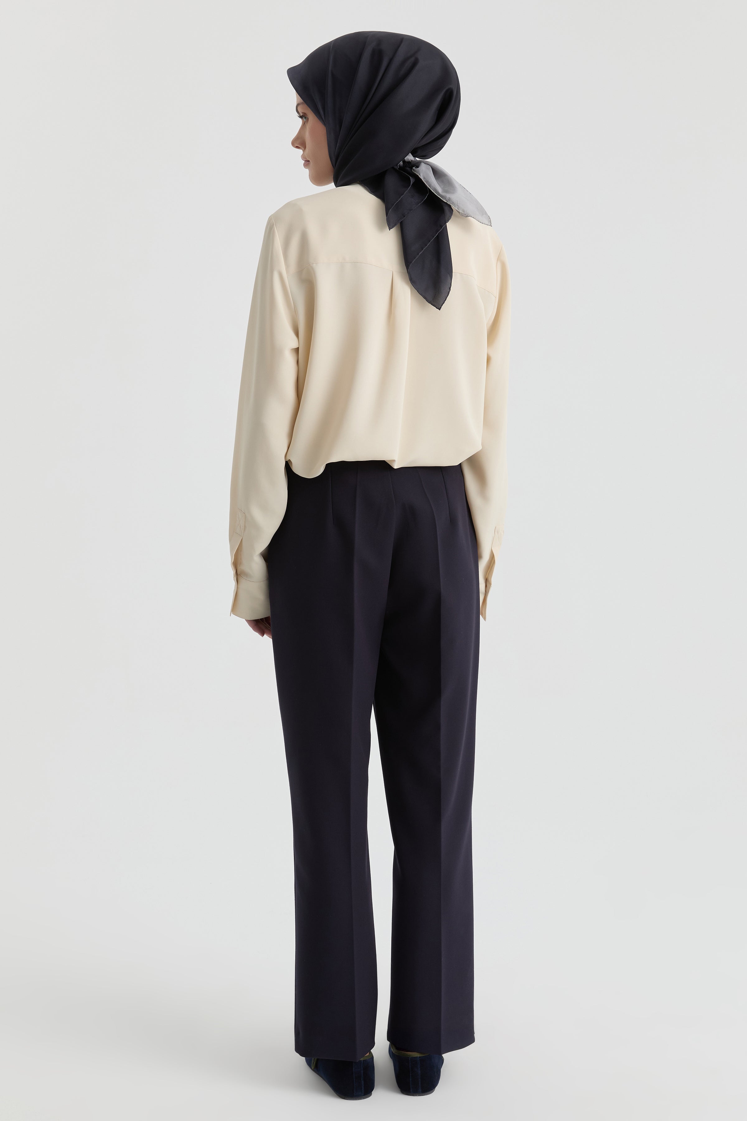 Gold Düğme Detaylı Ceket Pantolon Takım - Lacivert TUGBA