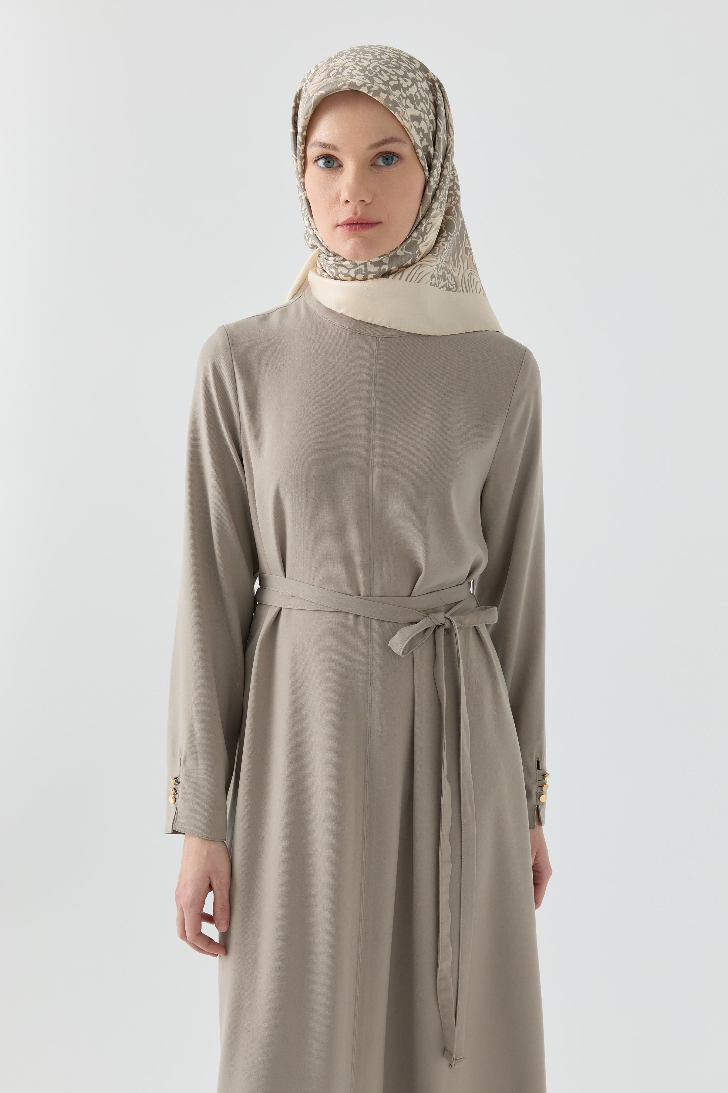 Kolları Düğme Detaylı Elbise - Vizon TUGBA