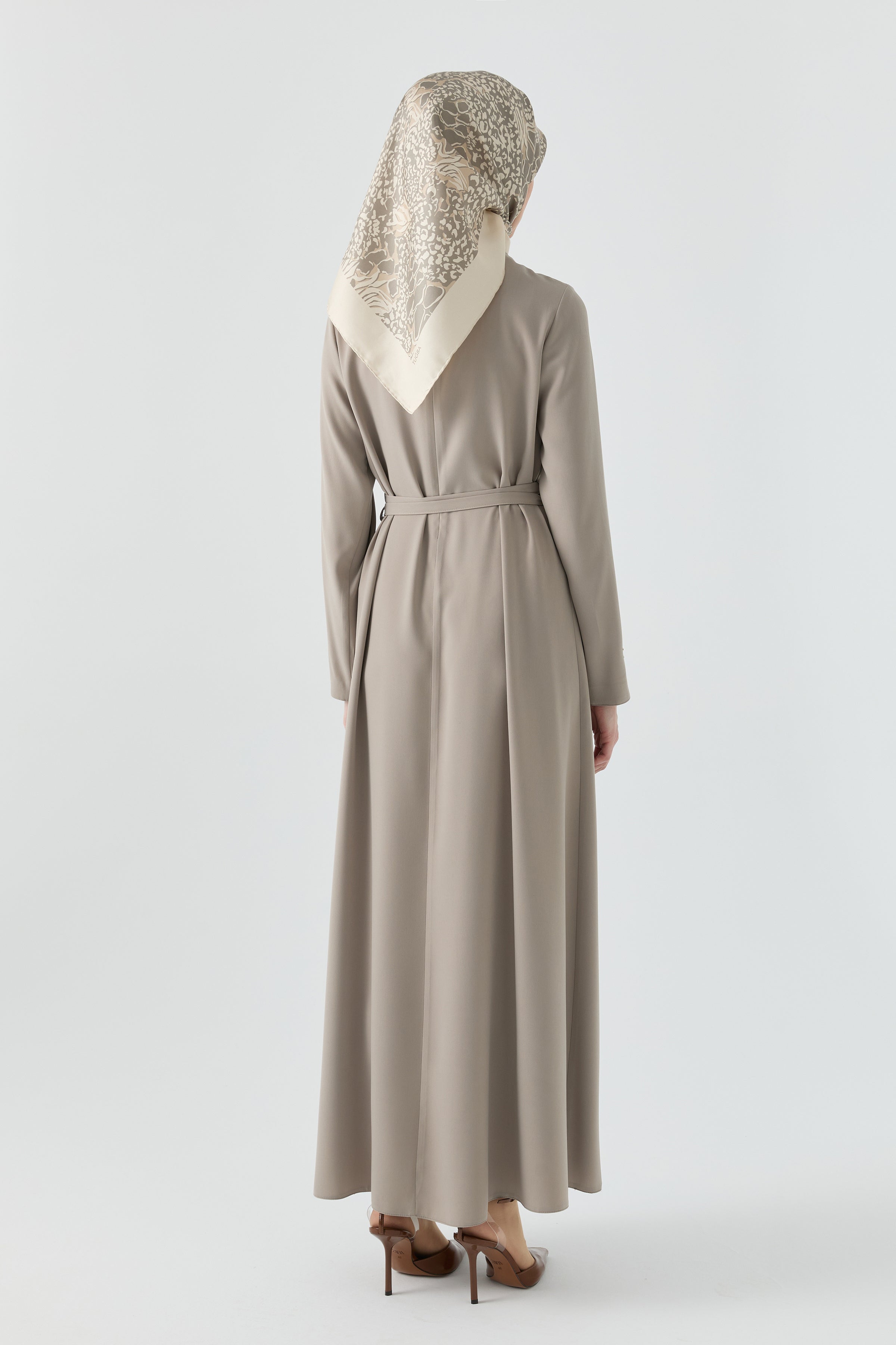 Kolları Düğme Detaylı Elbise - Vizon TUGBA