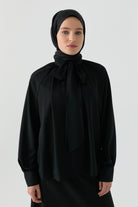 Fular Detaylı Bluz - Siyah TUGBA