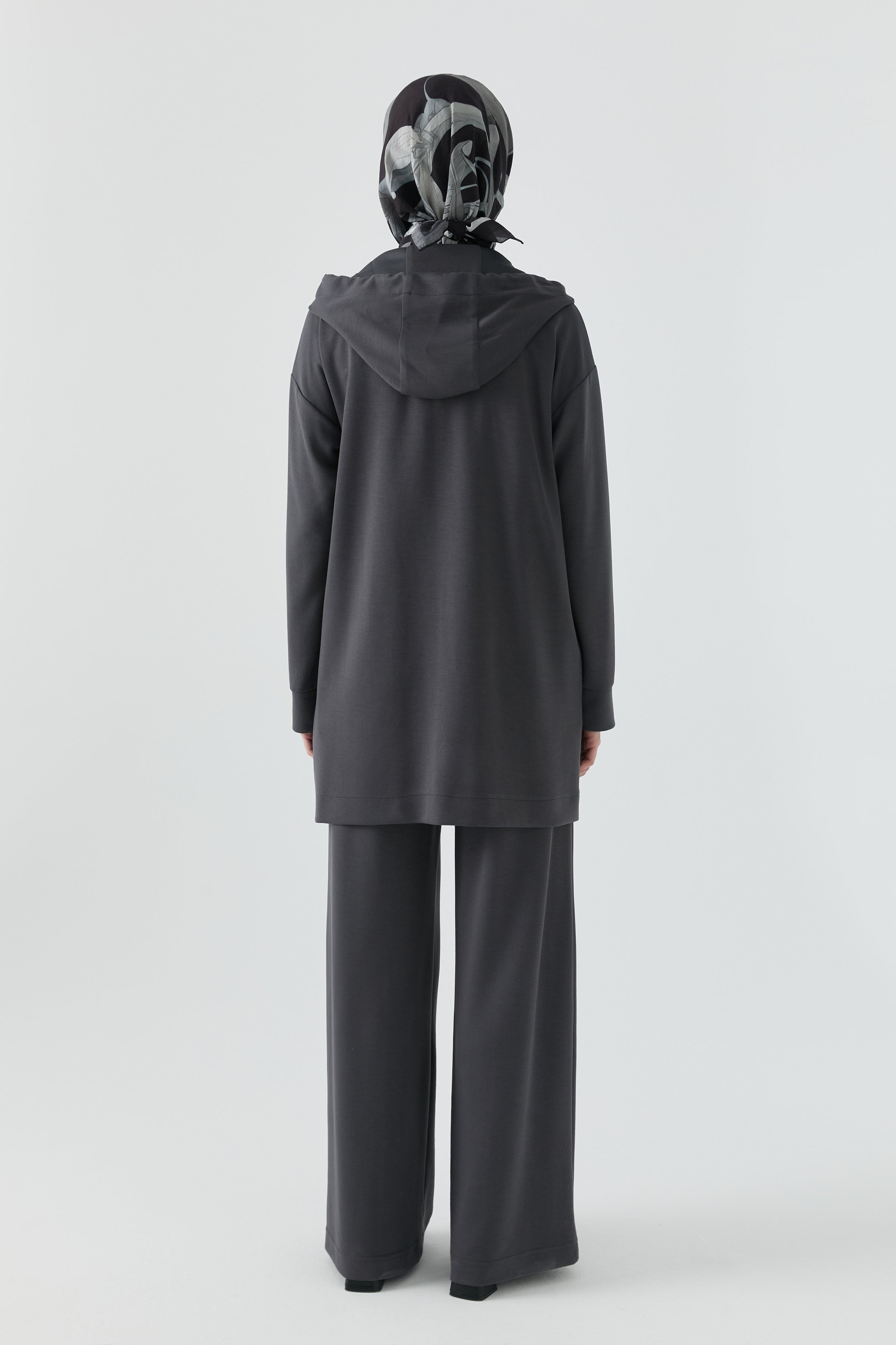 Taş Detaylı Takım - Antrasit TUGBA