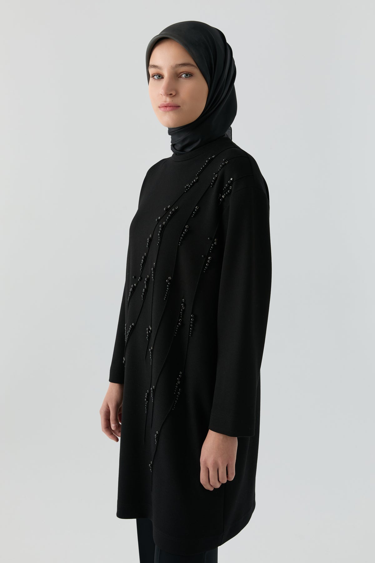 Önü Taş Detaylı Tunik - Siyah TUGBA