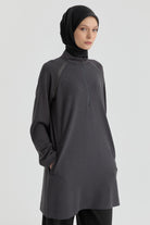 Reglan Kol Detaylı Tunik - Antrasit TUGBA