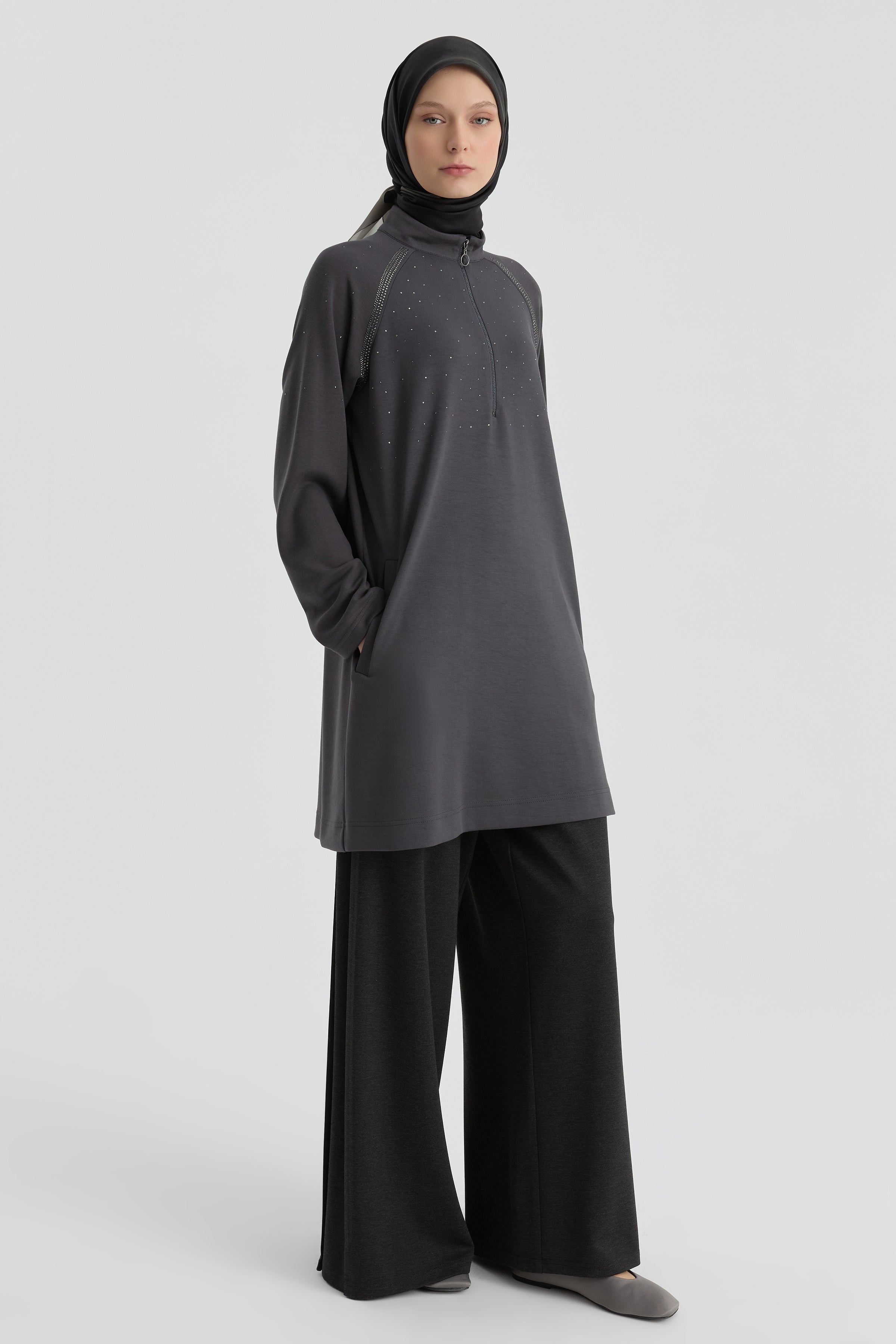 Reglan Kol Detaylı Tunik - Antrasit TUGBA
