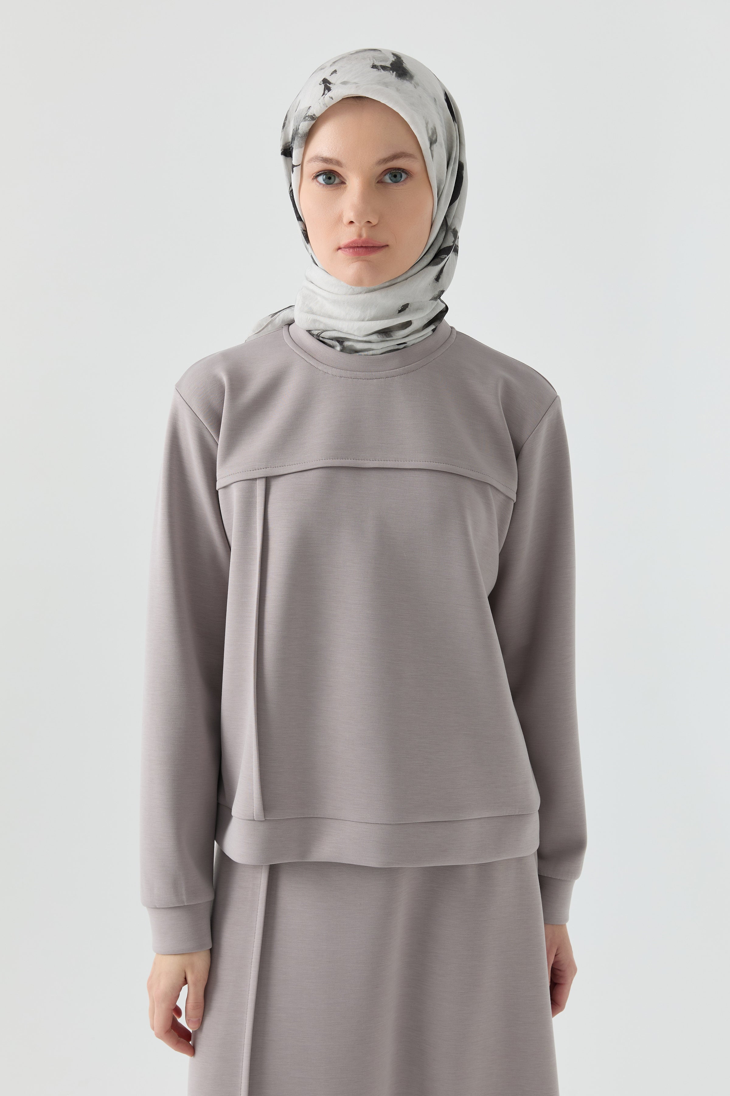 Dikiş Detaylı Takım - Vizon TUGBA