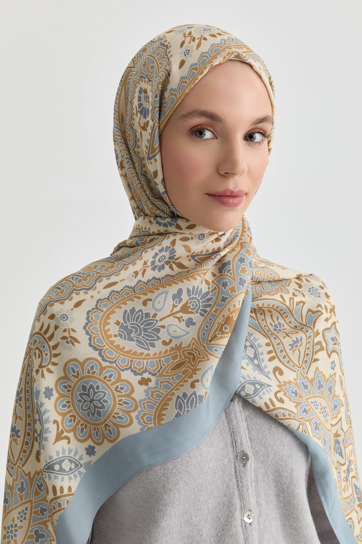 Paisley Desenli Natural Şal - Açık Mavi TUGBA