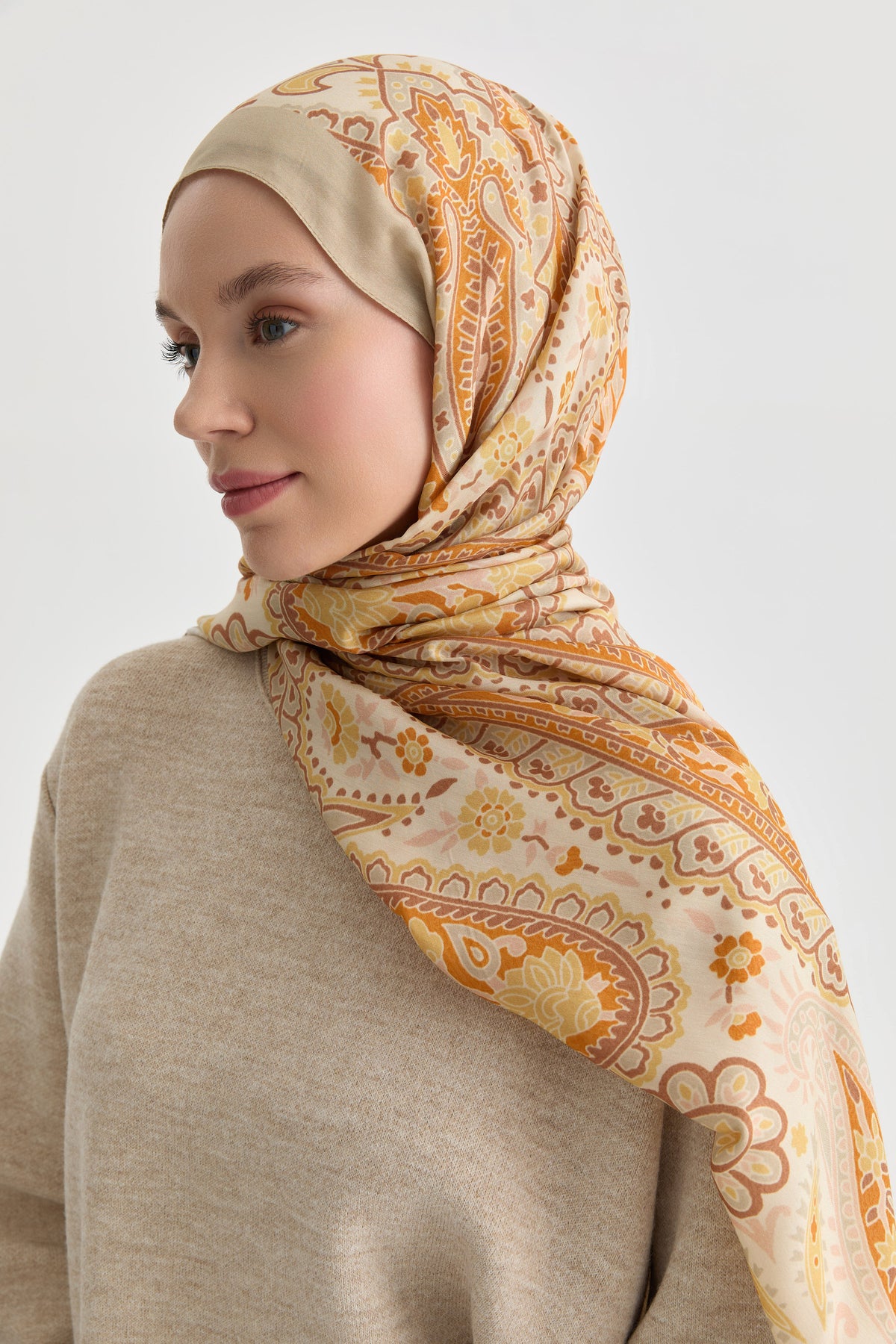 Paisley Desenli Natural Şal - Turuncu TUGBA