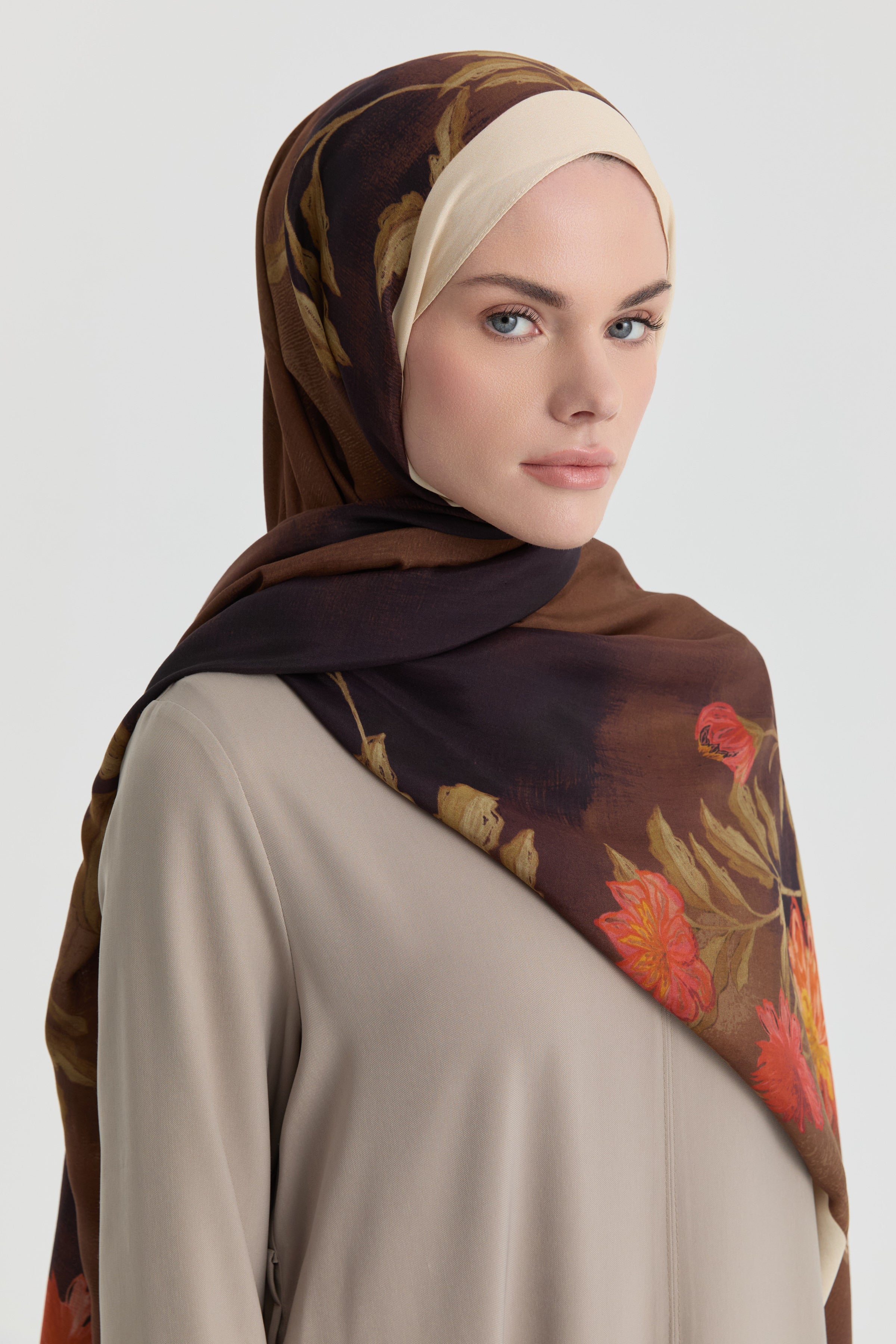 Funda Çiçek Desenli Natural Şal - Kahve TUGBA