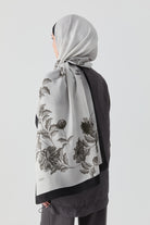 Funda Çiçek Desenli Natural Şal - Gri TUGBA