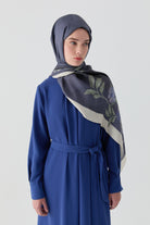 Funda Çiçek Desenli Natural Şal - Lacivert TUGBA