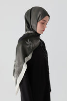 Funda Çiçek Desenli Natural Şal - Siyah TUGBA