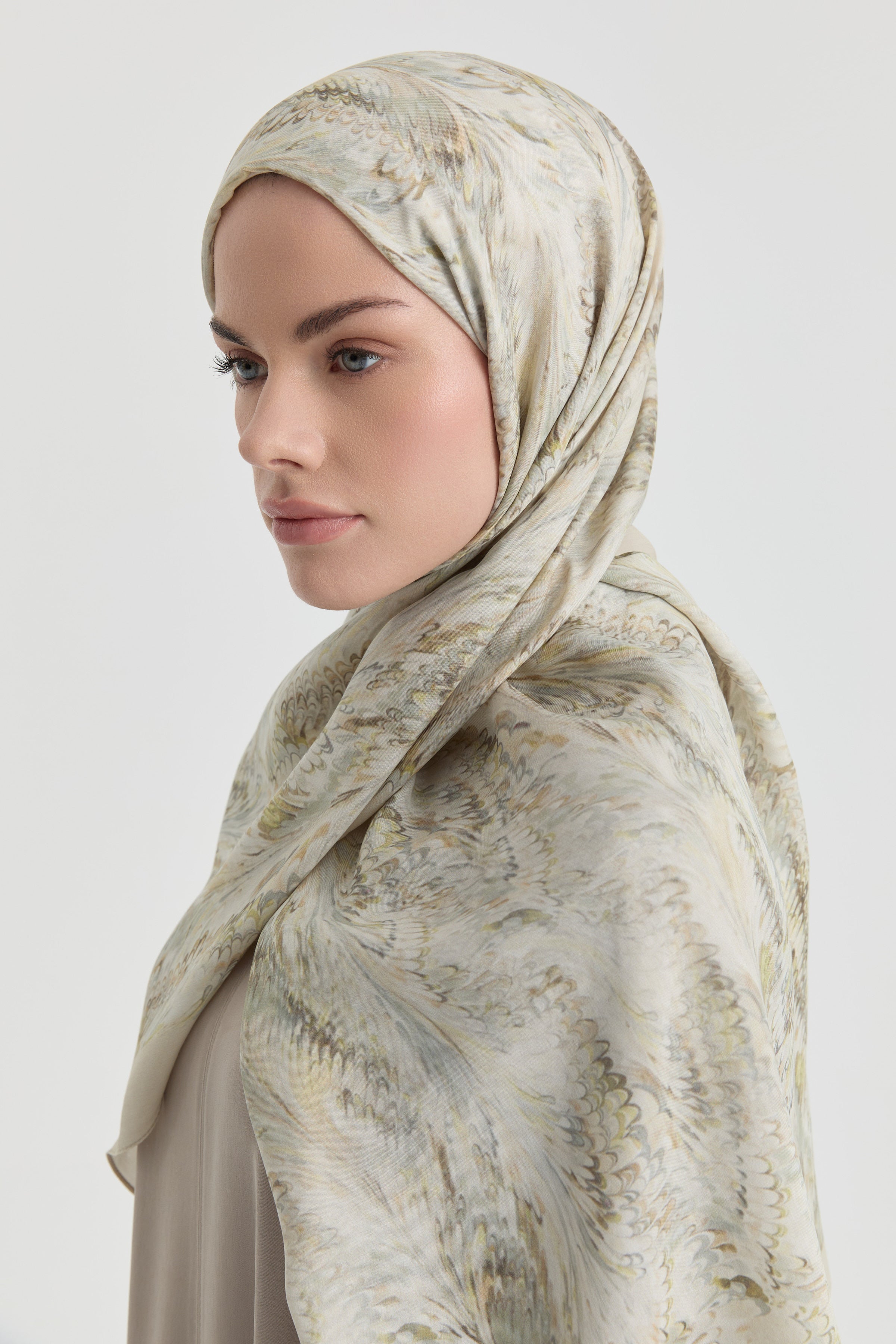 Ebru Desenli Natural Şal - Açık Yeşil TUGBA