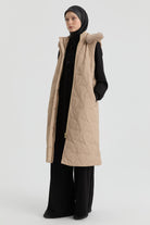 Tuğla Desenli Kapitone Yelek - Taş TUGBA