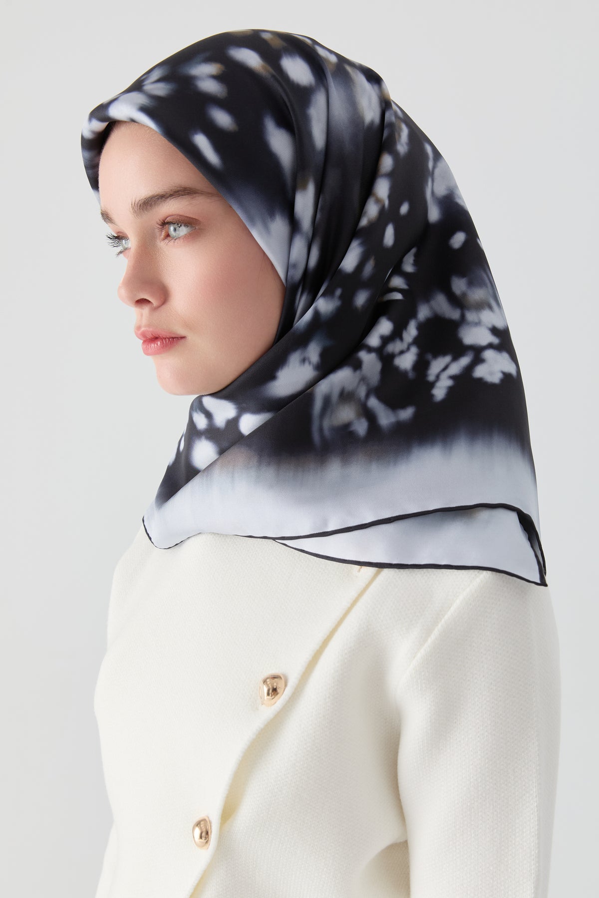 Sebu Twill İpek Eşarp - Lacivert TUGBA