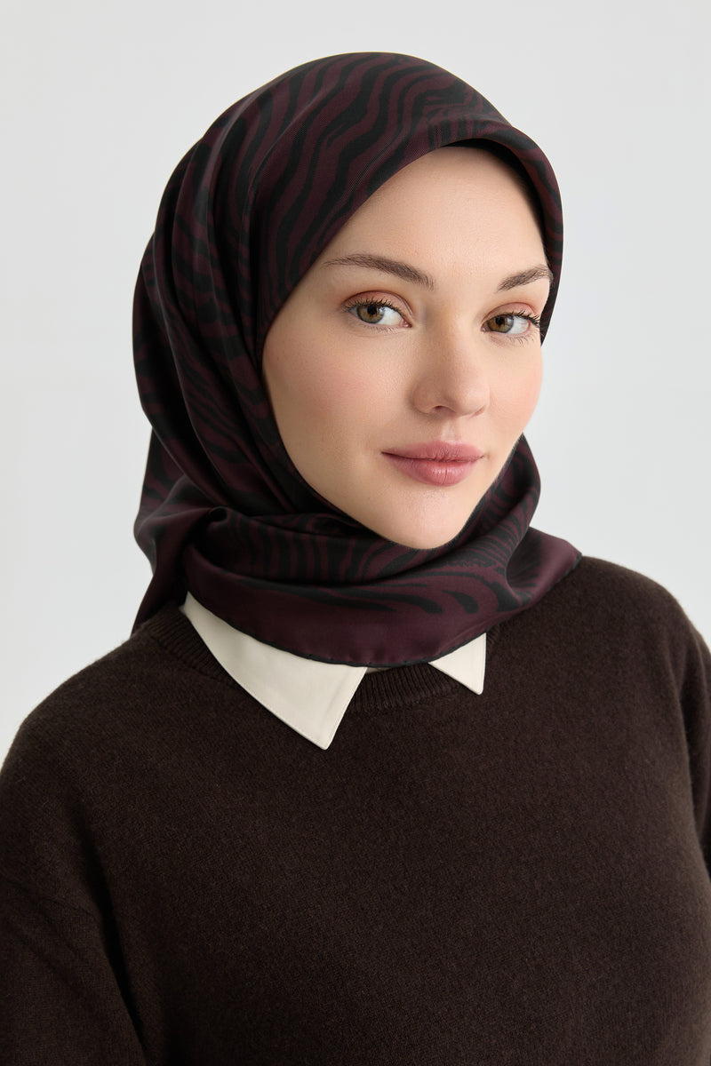 Nilda Twill İpek Eşarp - Bordo TUGBA