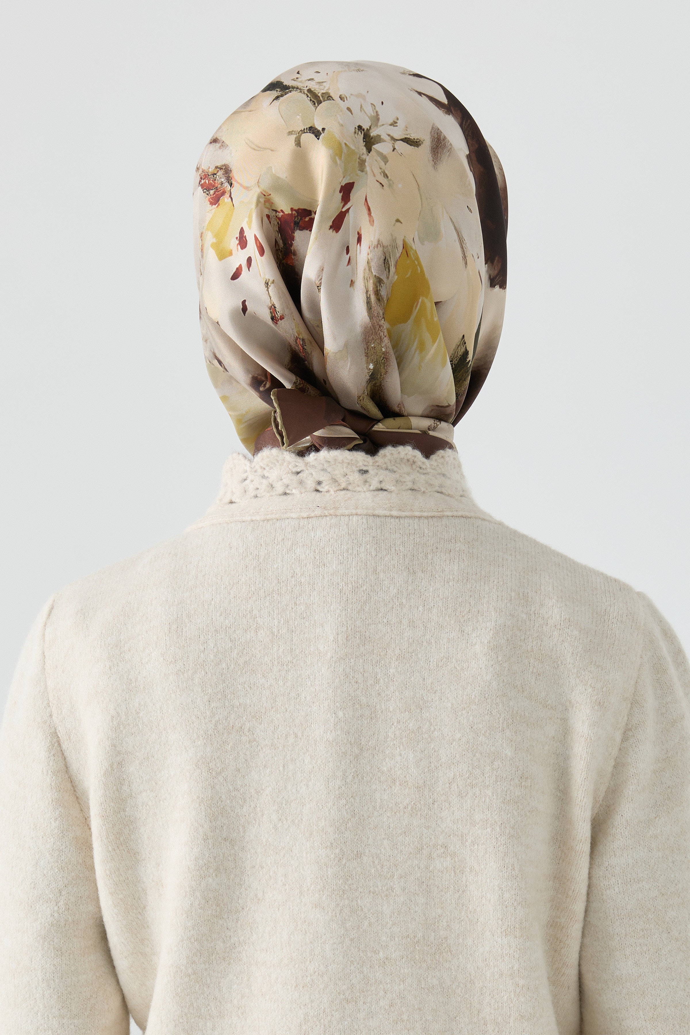 Fulya Twill İpek Eşarp - Koyu Kahve TUGBA