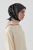 Ahenk Sura İpek Eşarp - Siyah TUGBA