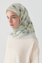 Flu Çiçek Desenli Natural Eşarp - Su Yeşili TUGBA