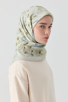 Flu Çiçek Desenli Natural Eşarp - Su Yeşili TUGBA