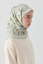 Flu Çiçek Desenli Natural Eşarp - Su Yeşili TUGBA