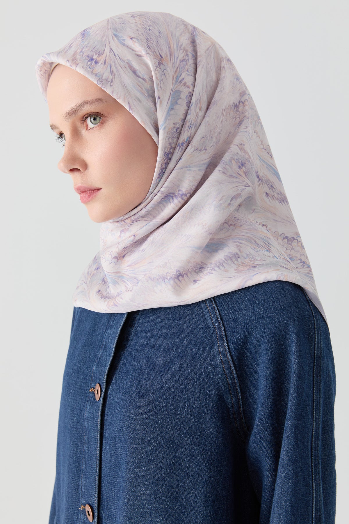 Ebru Desenli Natural Eşarp - Lila TUGBA
