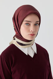 Funda Çiçek Desenli Natural Eşarp - Mürdüm TUGBA