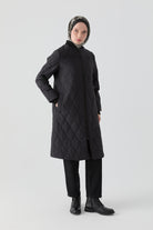 Pilot Yakalı Ribana Detaylı Kapitone Kaban - Siyah TUGBA