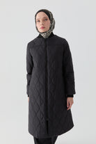 Pilot Yakalı Ribana Detaylı Kapitone Kaban - Siyah TUGBA