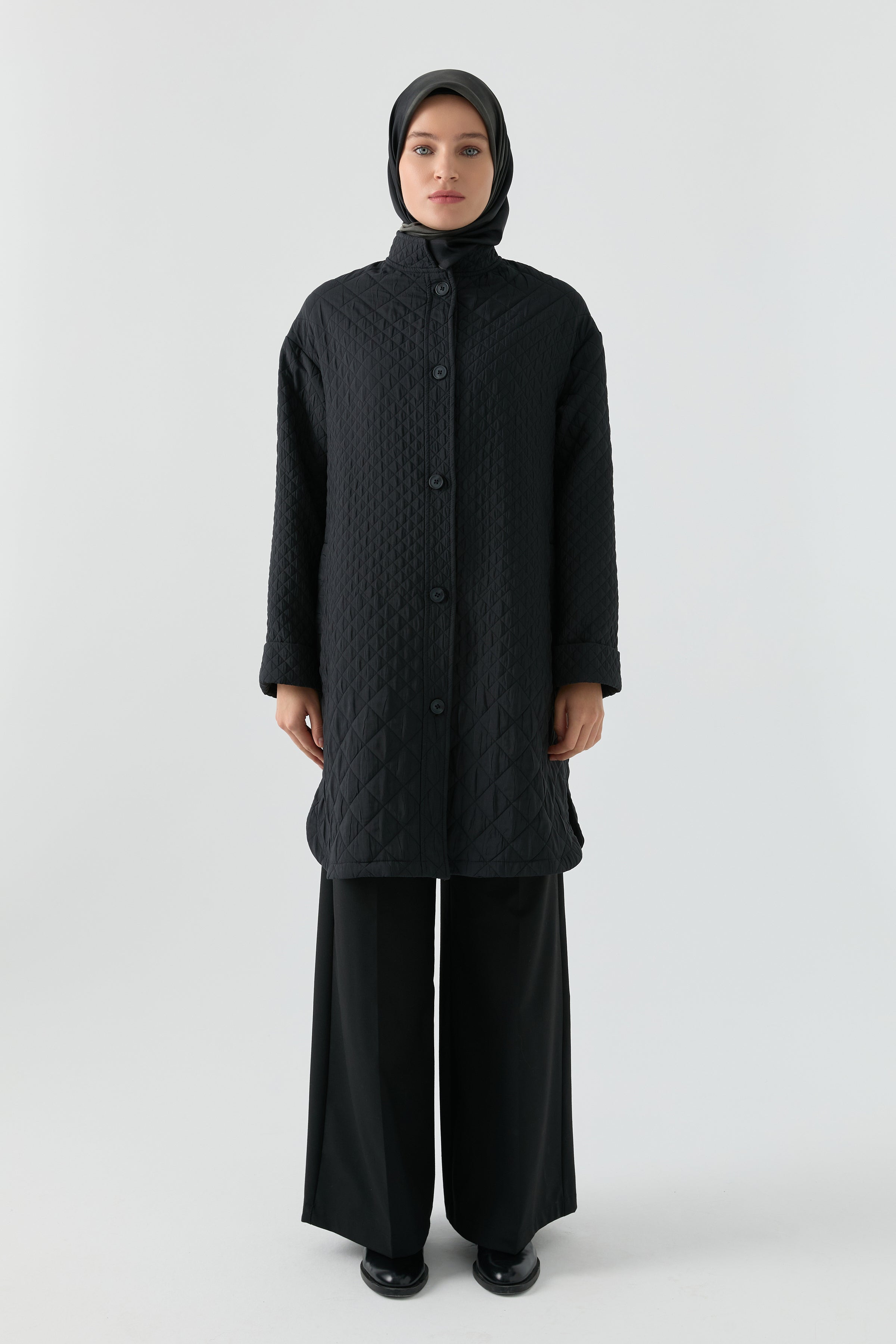 Baklava Desenli Mont - Siyah TUGBA