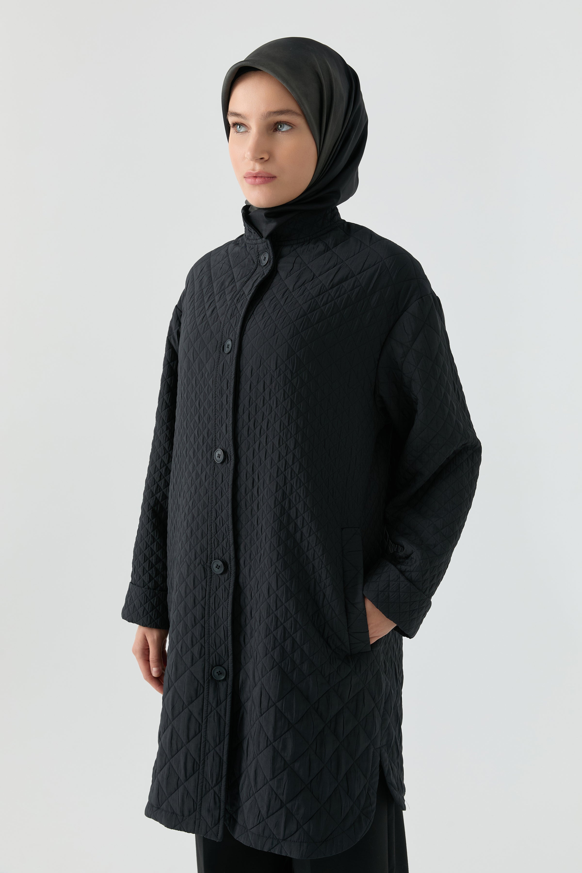 Baklava Desenli Mont - Siyah TUGBA