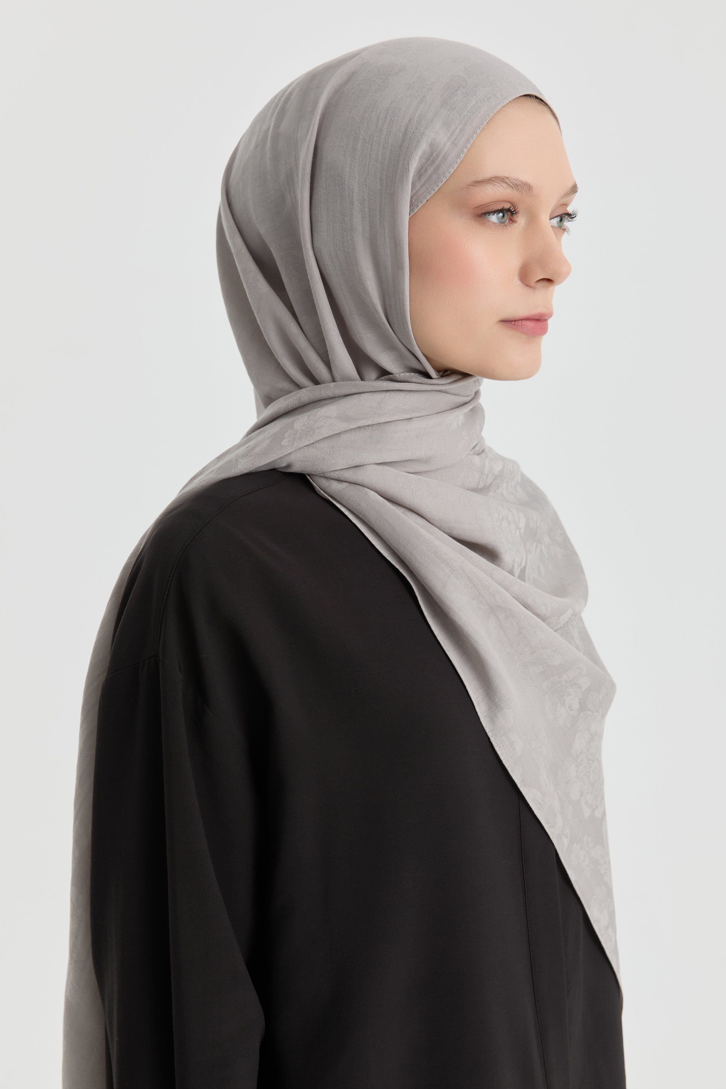 Roza Jakar Şal - Gri TUGBA