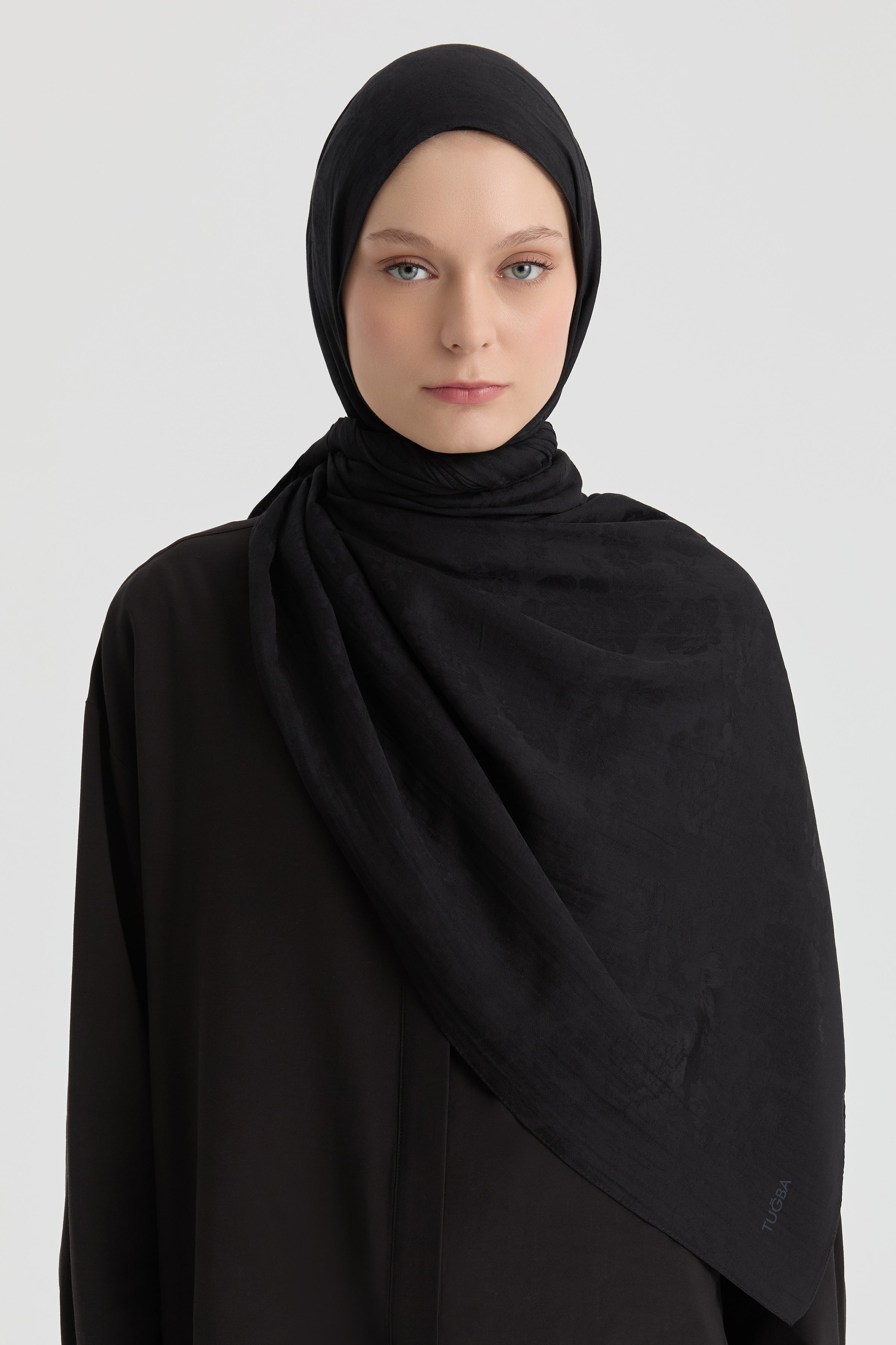 Roza Jakar Şal - Siyah TUGBA