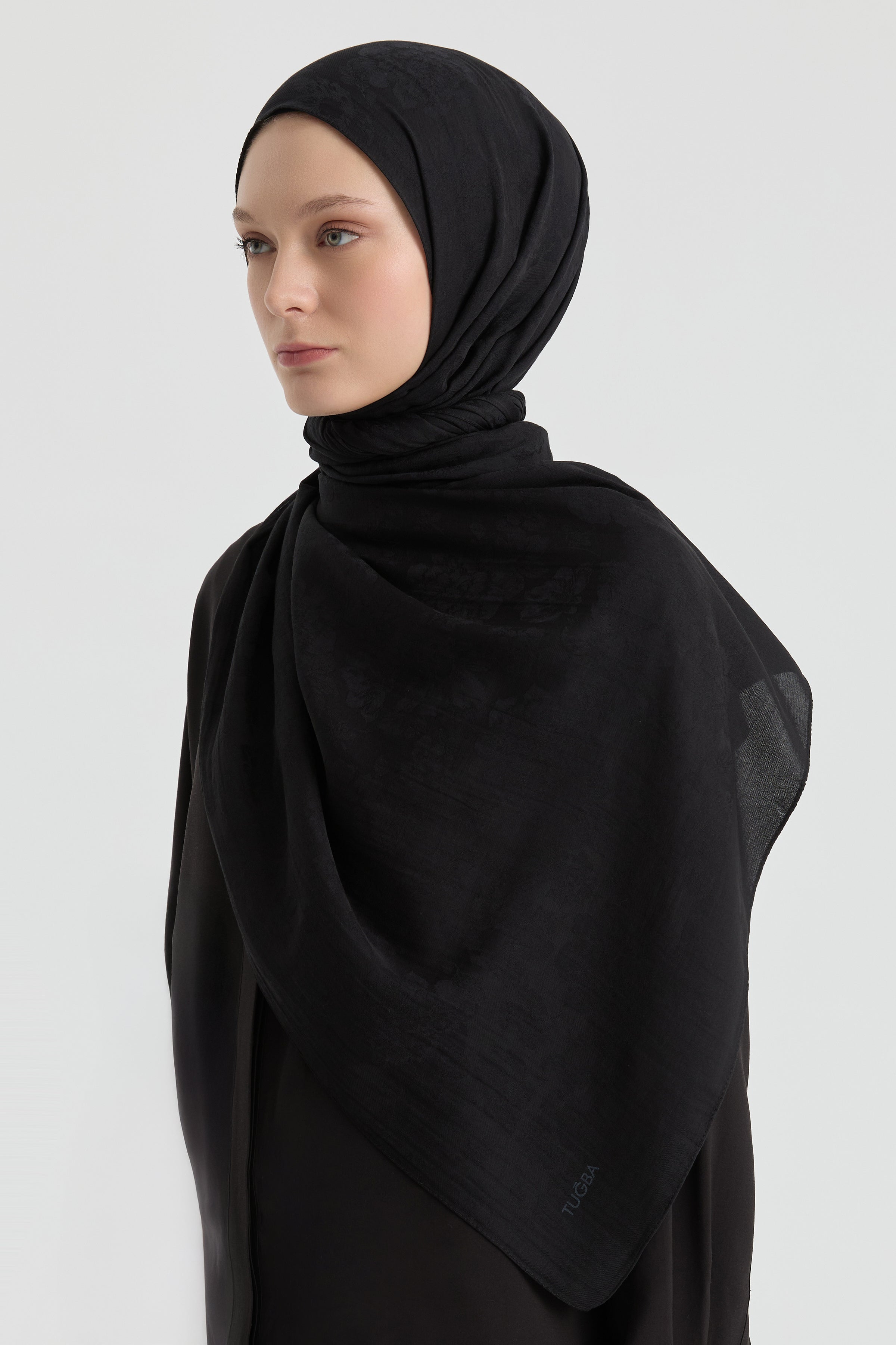 Roza Jakar Şal - Siyah TUGBA